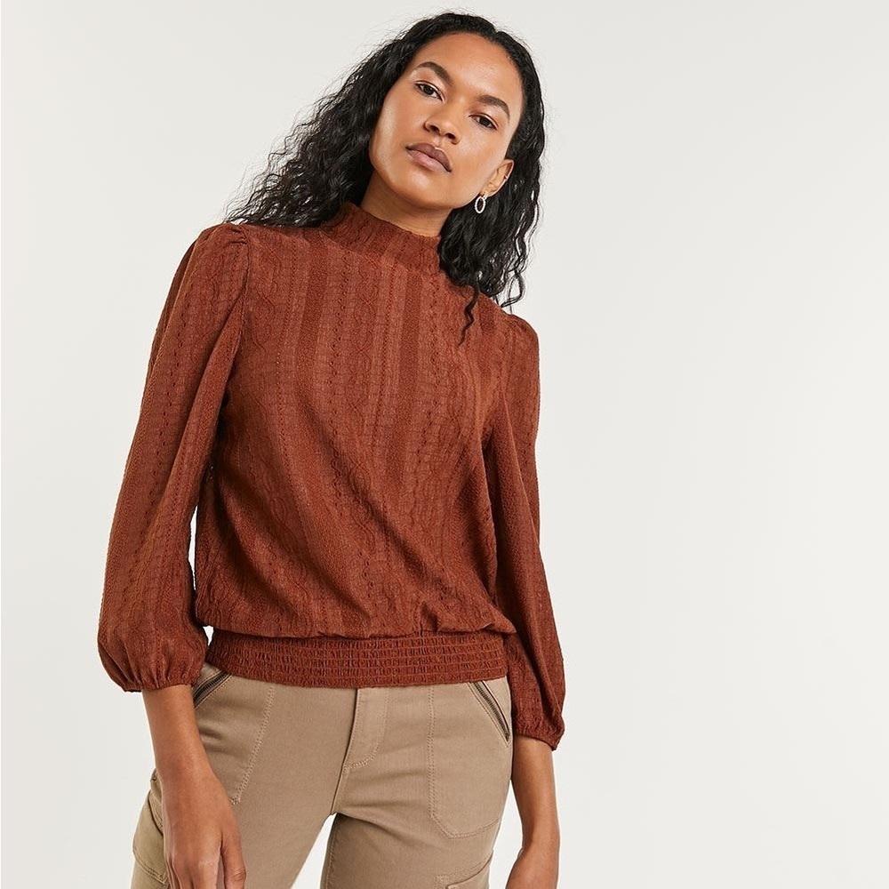 Reitmans Signature size M Elegant Brown Rust Women's Top with Key hole back